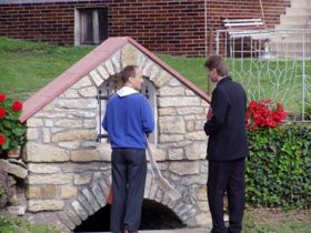 Oprava a svěcení studánky
